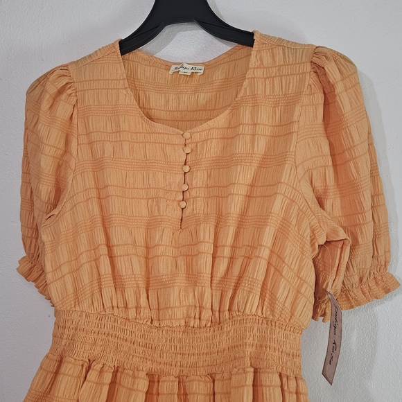 Indigo Rose Womens Dress Size m M orange Fit Flare Flowy short Sleeve NWT - Picture 2 of 10